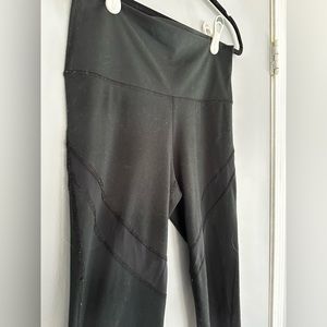Aerie Medium Black Leggings with Mesh